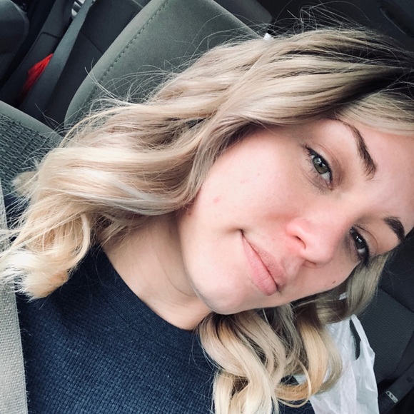 Meet your Posher, Anna - Picture 1 of 1